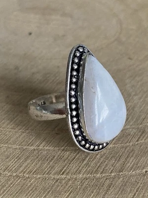 White Agate Ring Size S 1/2 Sterling Silver 925 Plated Pear Vintage Style Boho - Image 1 of 4