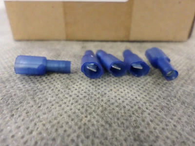 1000 Scotchlok Male Disconnect Nylon Insulated MNG14-187DMIX Spade, 16-14 Gauge - Image 1 of 4