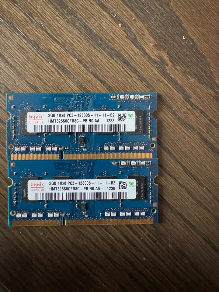 Hynix 4GB (2x2GB) DDR3 Memory Ram HMT325S6CFR8C - Image 1 of 1
