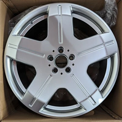 20" x 8.5 Wheel Rim Fits Mercedes Benz AMG 5x112 et 40 66.6  - Image 1 of 2