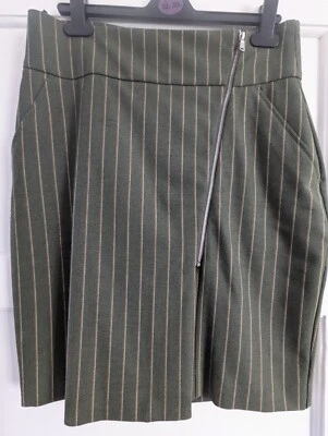 Khaki green, winter United Colors of Benetton skirt size 12 (40) - Image 1 of 3