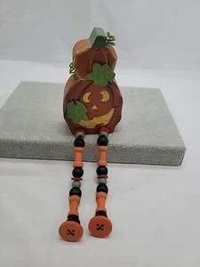  Cuidador de estante de calabaza 2004 Halloween Jack O Lantern 8" longitud completa sentado 4" - Imagen 1 de 16