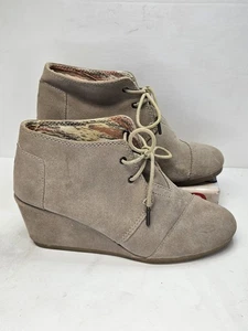 Toms Stiefel Damen 8,5 Taupe Keilabsatz Stiefeletten Wildleder Schnürung Freizeit - Bild 1 von 7