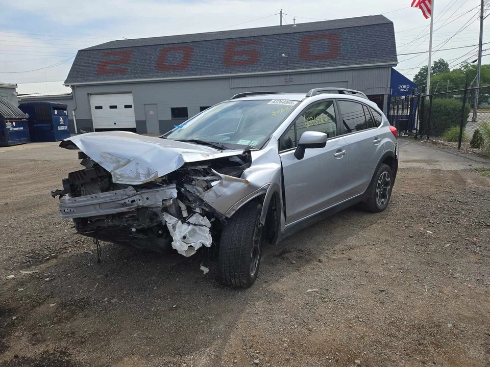 Used Differential Carrier Assembly fits: 2017 Subaru Xv crosstrek 2.5L Sedan 3.7 Foto 1 de 4