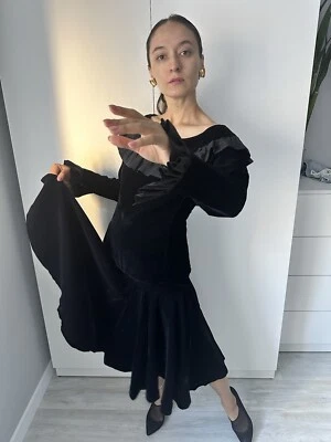 Conjunto de falda top traje negro terciopelo talla 40 Yves Saint Laurent para mujer Foto 1 de 4