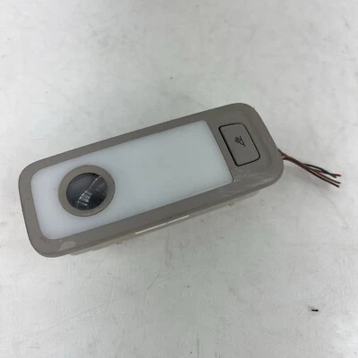 Luz de lectura cúpula trasera izquierda AUDI SQ5 2010 2011 2012 2013 2014-2017 8R0947291 Foto 1 de 4