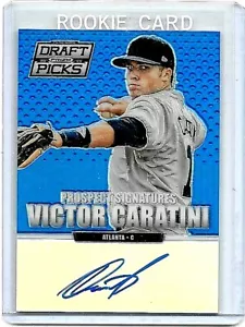 VICTOR CARATINI 2014 PANINI PRIZM DRAFT PICKS PROSPECT FIRMADO AUTÓGRAFO CERTIFICADO# - Imagen 1 de 1