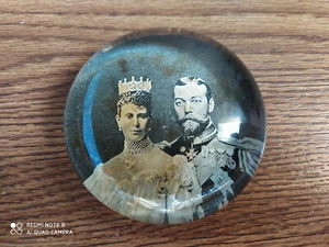 Rare vintage King George V and Queen Mary picture paper weight of 40's. - Picture 1 of 6