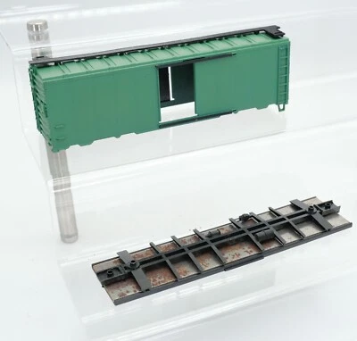 Vintage Lima (?) 37-11 HO Scale C&IM Chicago & Illinois Midland Green Box Car C6 - Image 1 of 4