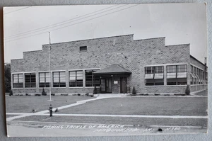 Aparejos de pesca de América edificio Maquoketa Iowa 1950 RPPC foto real postal - Imagen 1 de 2