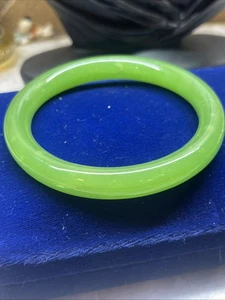 Vintage grüner Jade Glas Armreif Armband California Nachlass Verkaufsartikel - Bild 1 von 10