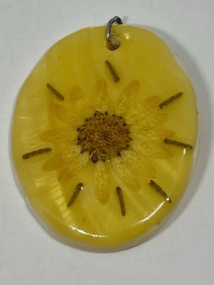 Colgante vintage de madreperla con concha con girasol prensado real en la parte delantera Foto 1 de 4