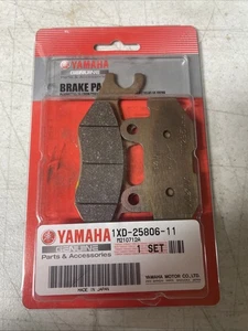OEM Yamaha Brake Pad 1XD-25806-11 NIP - Foto 1 di 1