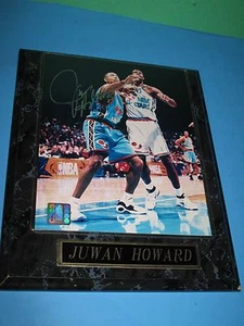 BASKETBALL JUWAN HOWARD SIGNED PLAQUE 13"x10"  - Picture 1 of 5