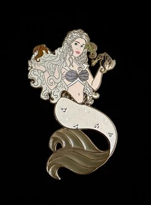 Prendedor Fantasía Sirena Daenerys “Juego de Tronos”, Vidrieras LE 25 (Raro) - Imagen 1 de 2