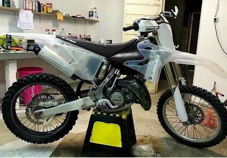 YAMAHA Restyle Plastic Kit YZ 125 / 250 