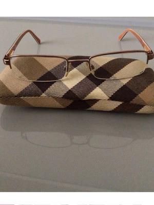 Y2K Burberry Frames  — 第 1/4 张图片