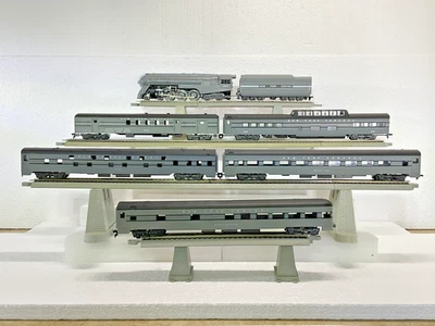 RIVAROSSI 5095 HO NYC Hudson 4-6-4 Steam Locomotive #5446 and Five Passenger Car - Image 1 of 4