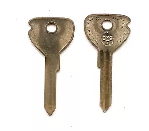 1 VINTAGE KEY BLANK OPEL O79F - Picture 1 of 1