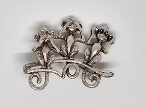 Broche de peltre vintage firmado por Danecraft Hear See Speak No Evil - Imagen 1 de 6