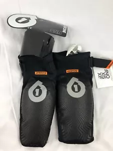 SixSixOne Comp AM Knee Pads SIZE Medium - Picture 1 of 2
