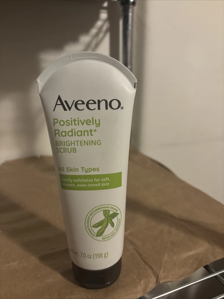 Aveeno Positively Radiant Skin Brightening Daily Scrub  - 7 oz (198g) - Image 1 of 1