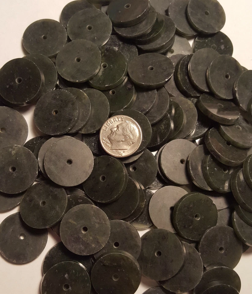 JADE FLAT DISCS. 20 mm rounds. Center drilled. Nice deep green. - Image 1 of 2