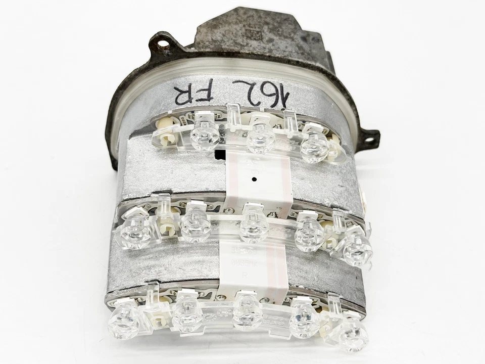 09-11 BMW E90 328i 335i LED Turn Signal Light Module Right Side 126622665 OEM   - Image 1 of 4