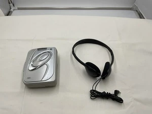 TOZAJ AM FM Lettore portatile a cassette ATC-1011 - Foto 1 di 5