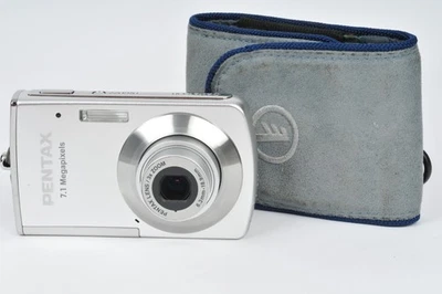 Pentax Optio M30 7.1MP Compact Digital Camera with Case and SD Card - Image 1 of 4