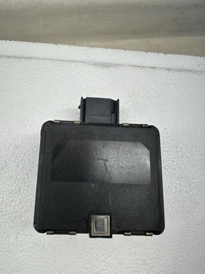 Sensor de distancia de control de crucero Volkswagen Passat 2016-2019 561907561B Foto 1 de 3