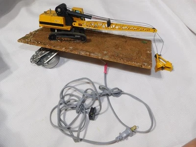 Joal Caterpillar DieCast Compact Digging Crane 225 Spain 1/50 DIAROMA W/ MOTOR O - Image 1 of 4