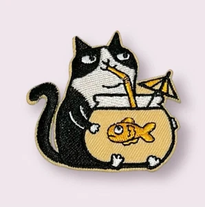 Black Cat Iron-on Patch, Cat with Fish Iron-on Patch, Clothes Patches - Picture 1 of 3