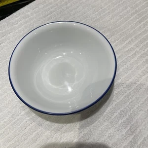 Corelle Vitrelle Memphis 6 1/4" Soup Cereal Salad Bowl Blue Rim - Picture 1 of 6