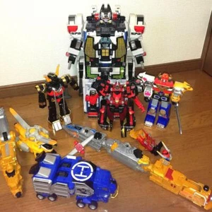 Power Rangers Tokuso Sentai Dekaranger DX Deka Base Robot Go Busters ecc. Set - Foto 1 di 10