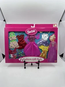 Barbie 6 Moda Paquete de Regalo 68209-82 Vintage Nuevo de Lote Antiguo Barbie Conjunto - Imagen 1 de 6