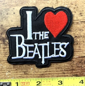 I Love the Beatles Aufnäher Bügelbild Nähen Rock n Roll Musik Erinnerungsstücke Geschenk - Bild 1 von 2