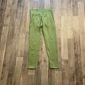 Green Scrunch Bum Leggings Size Medium - Picture 1 of 3