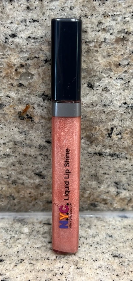 NYC New York Color LIQUID LIP SHINE 548B Rosa pétalo Foto 1 de 1