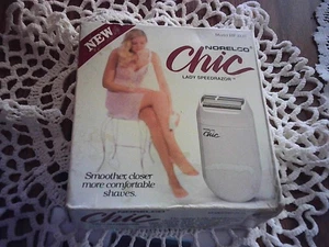 Afeitadora eléctrica para mujer Norelco Chic Speedrazor HP 2131 de colección funciona - Imagen 1 de 9