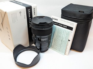 Sigma 24mm f/1.4 DG HSM Art Lens with Sony E-Mount - Very Clean Lens !!