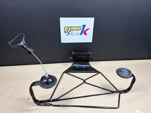 96-02 BMW Z3 ROADSTER SOPORTE DE NEUMÁTICO DE REPUESTO SOPORTE DE POLIPASTO PORTADOR OEM - Imagen 1 de 6