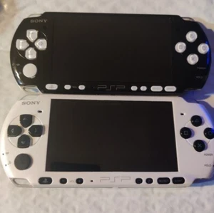 Sony PSP 3000 Console System Black/White w White/Black Button w Charger import - Picture 1 of 5