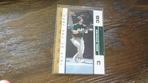 2002 FLEER TRADITION ERIC CHAVEZ #U394 BASEBALL CARD - Picture 1 of 2