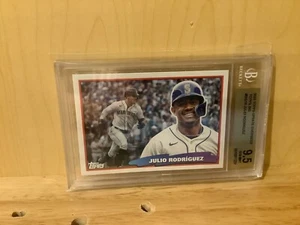 2023 Topps Update Oversized Topps Big 18 Julio Rodriguez 9.5 Free Shipping - Picture 1 of 3