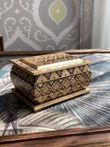 Vintage Holz Schmuck Box eingelegt mit Stroh Ukraine Sammlerstück - Bild 1 von 12