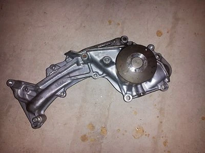 Bomba de agua Acura RL 2001 Foto 1 de 2