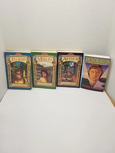 The Pendragon Cycle Stephen Lawhead 4 Book Set Taliesin Merlin Arthur Pendragon - Bild 1 von 17