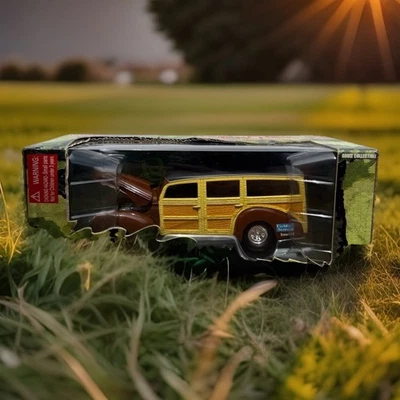 Racing Champions-Field and Stream Diecast Woody escala 1:24 Foto 1 de 4