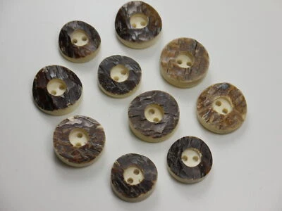 10 Stück Horn Trachtenknöpfe 6 d=20 mm 4 d=17 mm Zierknöpfe mit Muster TK-III-11 - Bild 1 von 3